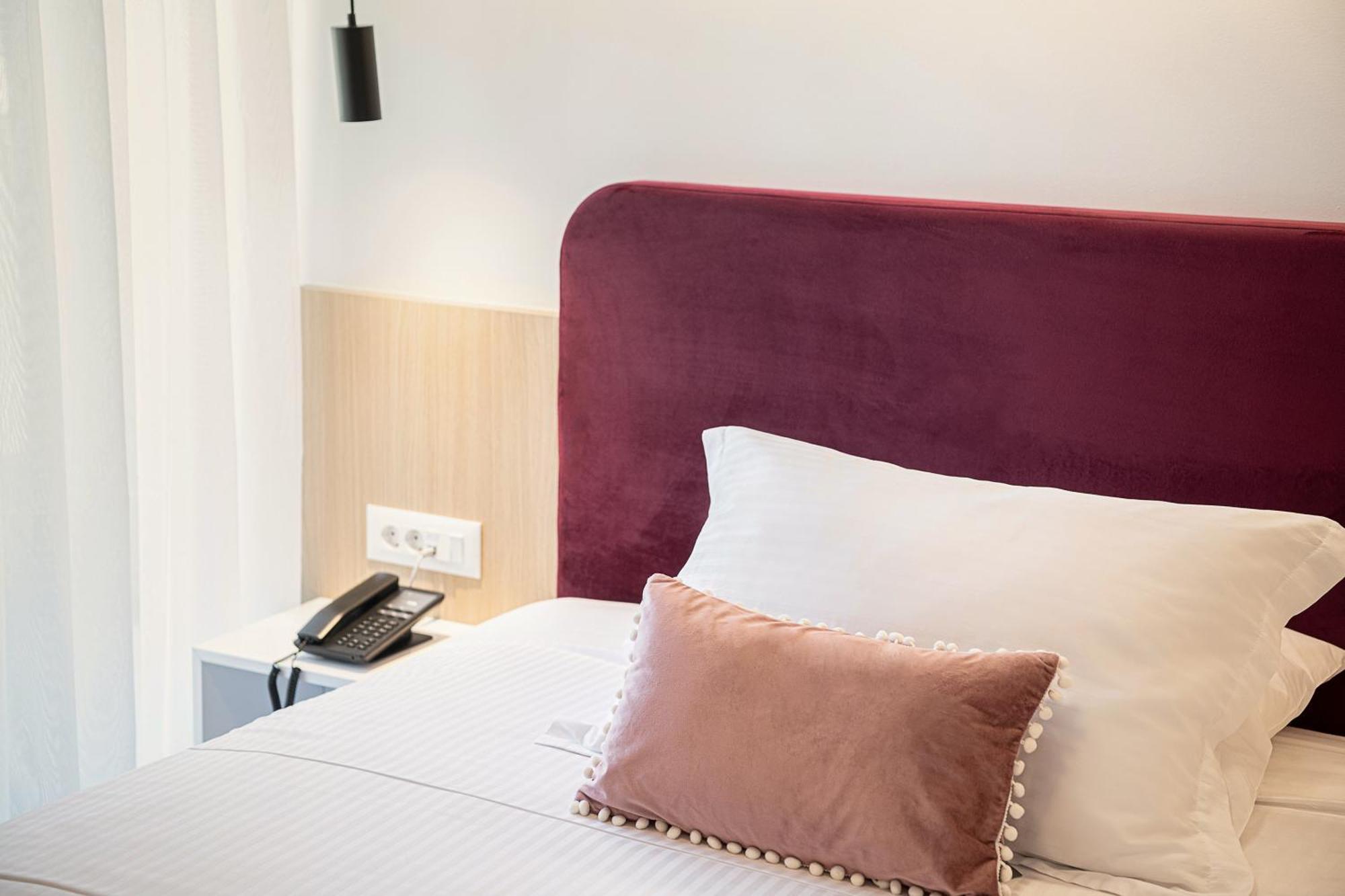 Miss Marrone City Hotel Chania  ภายนอก รูปภาพ