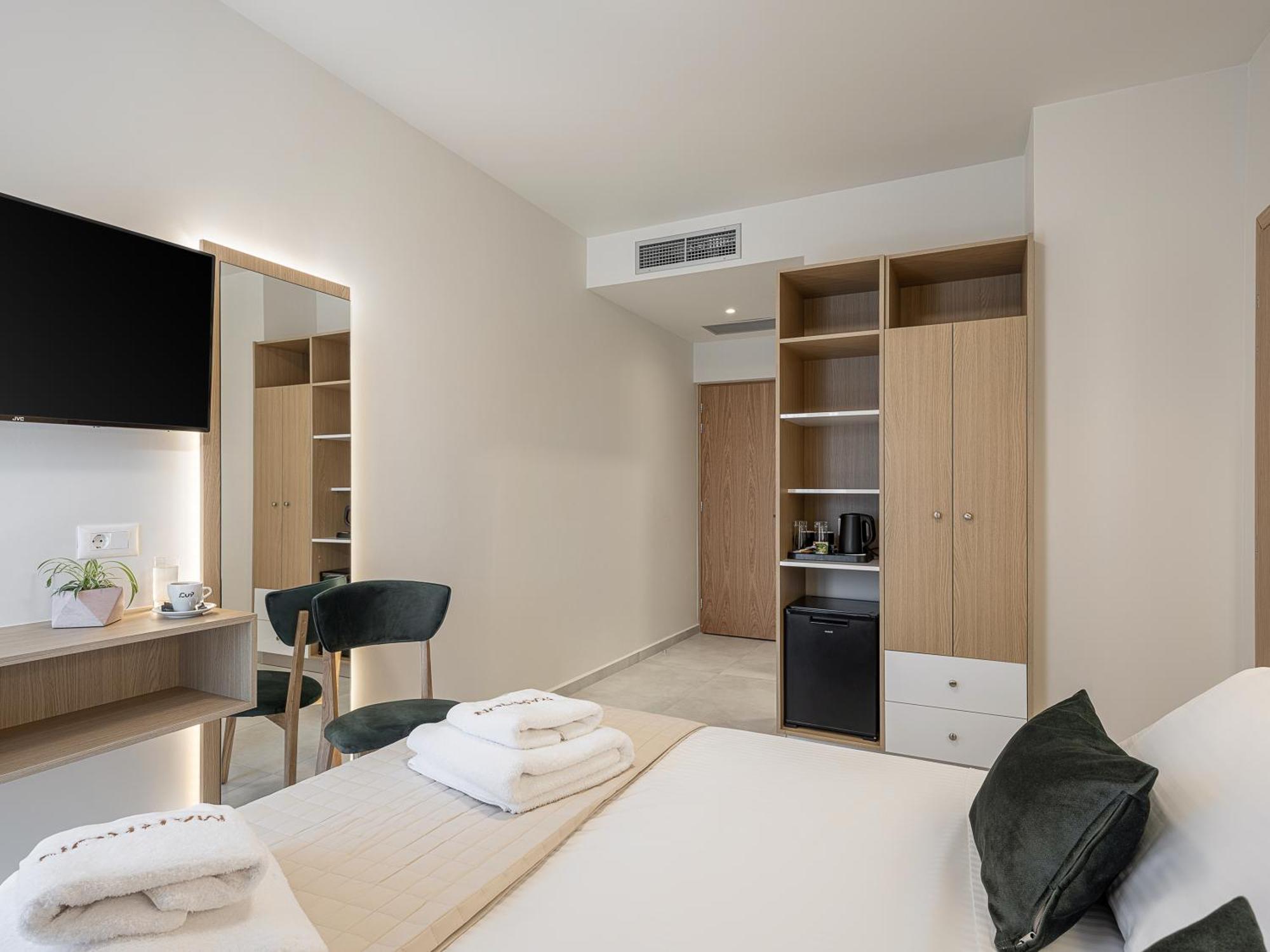 Miss Marrone City Hotel Chania  ภายนอก รูปภาพ
